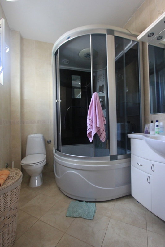 5d5742eb-831e-4cd1-9577-88cba44a278b.jpg