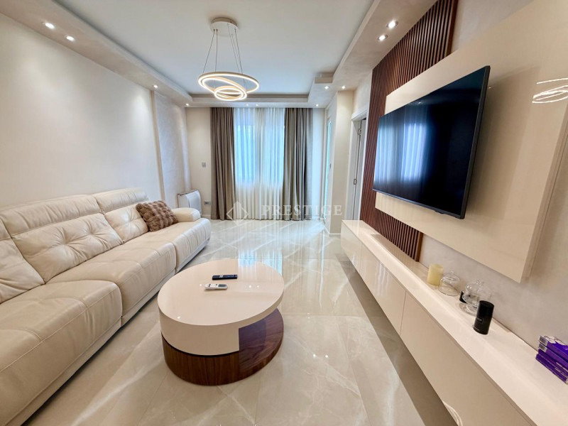 Sale - Apartment Podgorica, Preko Morače