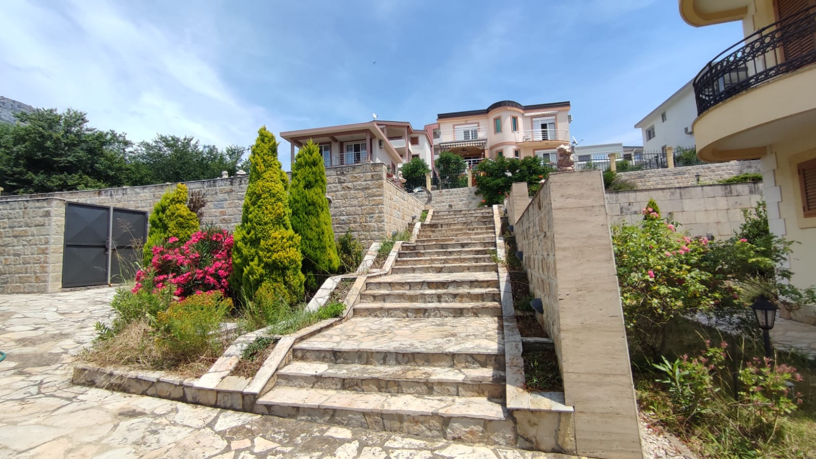 Prodaja - Kuća Bar, Bar