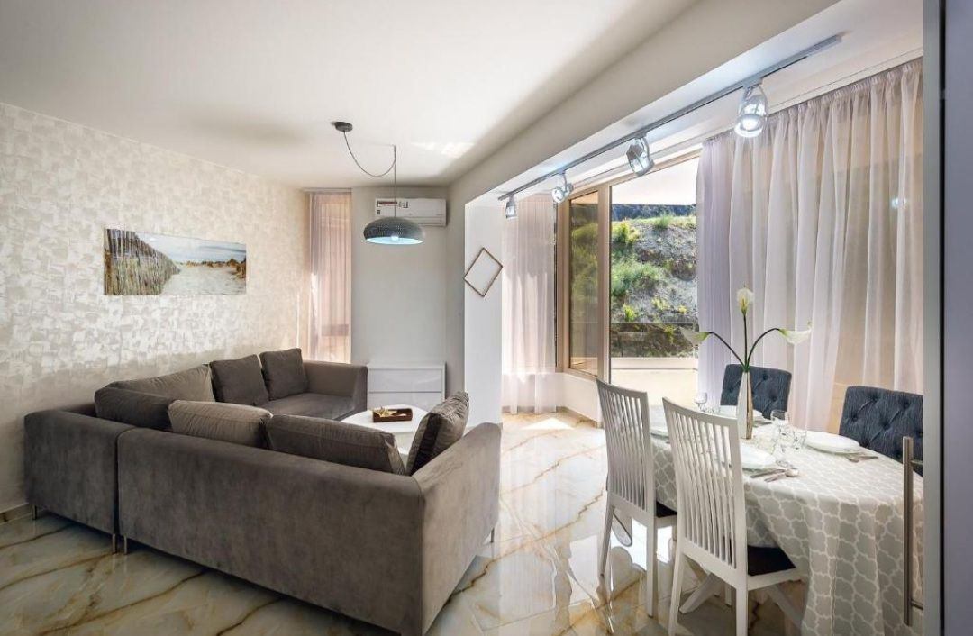 Sale - Apartment Budva, Rafailovići