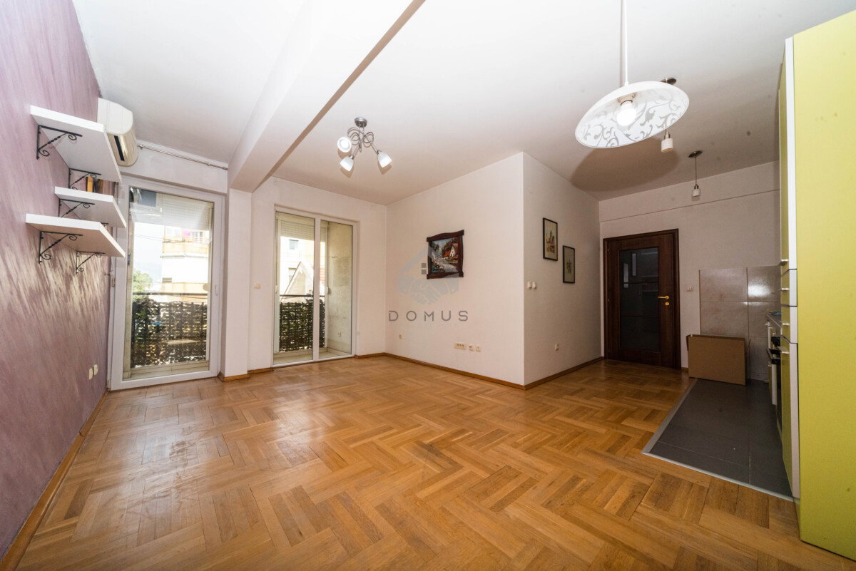 Prodaja - Stan Podgorica, Momišići