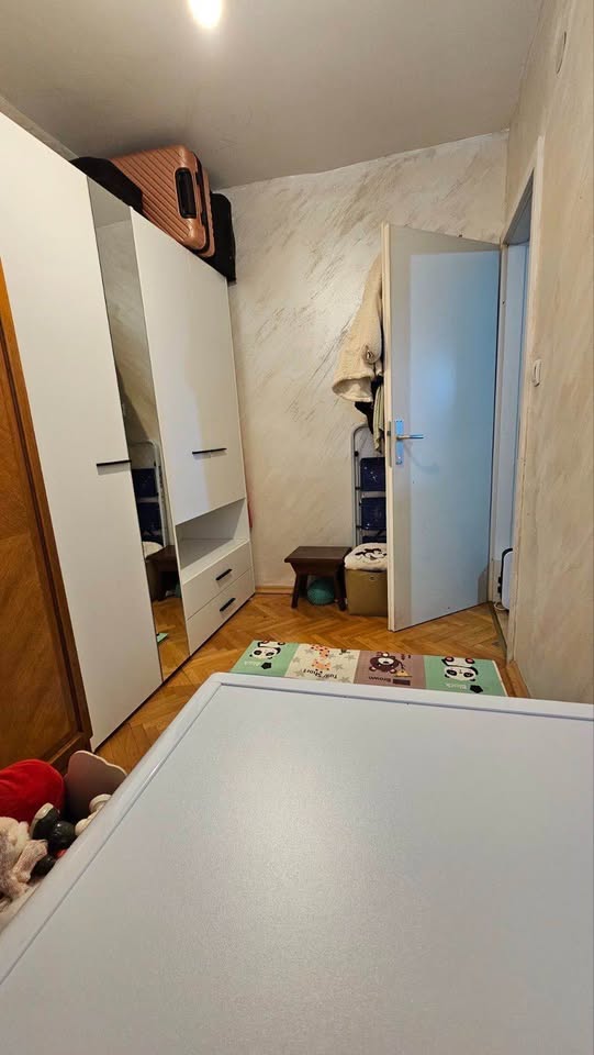 5f1dc0b5-3e6b-4fa6-ac2a-313757851c7f.jpg