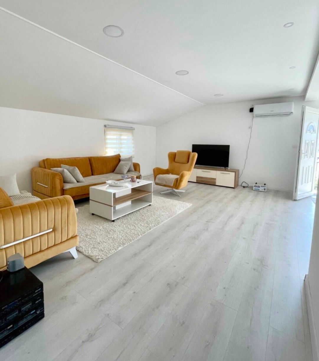 Оренда - Будинок Podgorica, Donji Kokoti