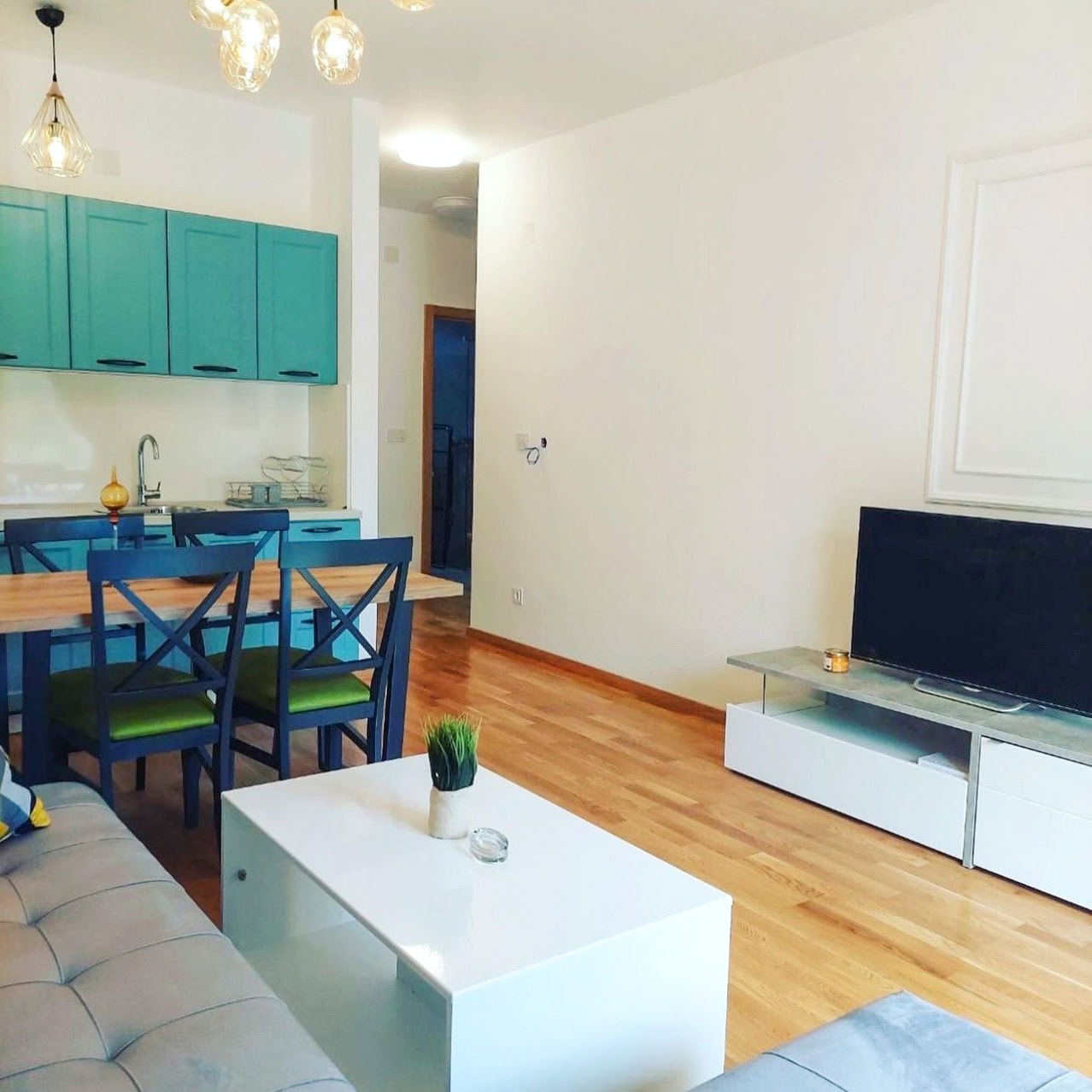 Продажа - Квартира Budva, Bečići