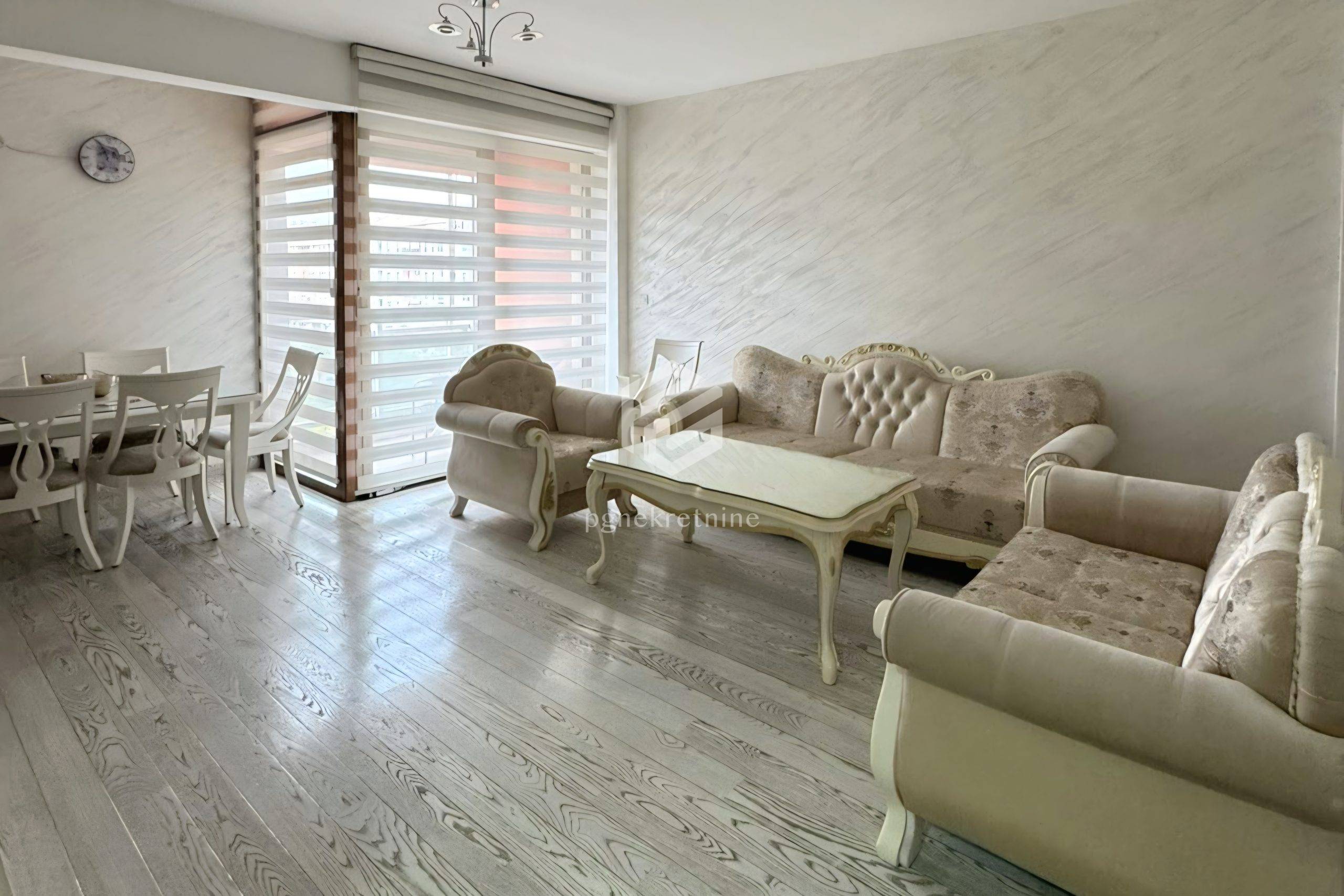 Izdavanje - Stan Podgorica, Preko Morače