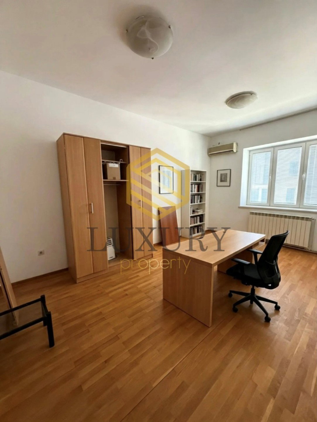 Аренда - Офисное помещение Podgorica, Centar