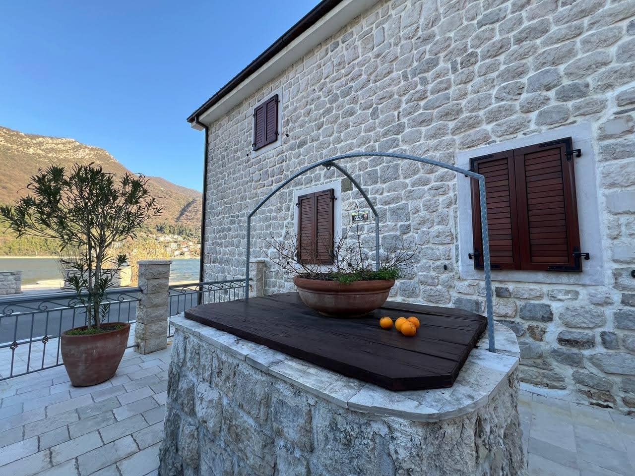 Sale - House Herceg Novi, Kamenari