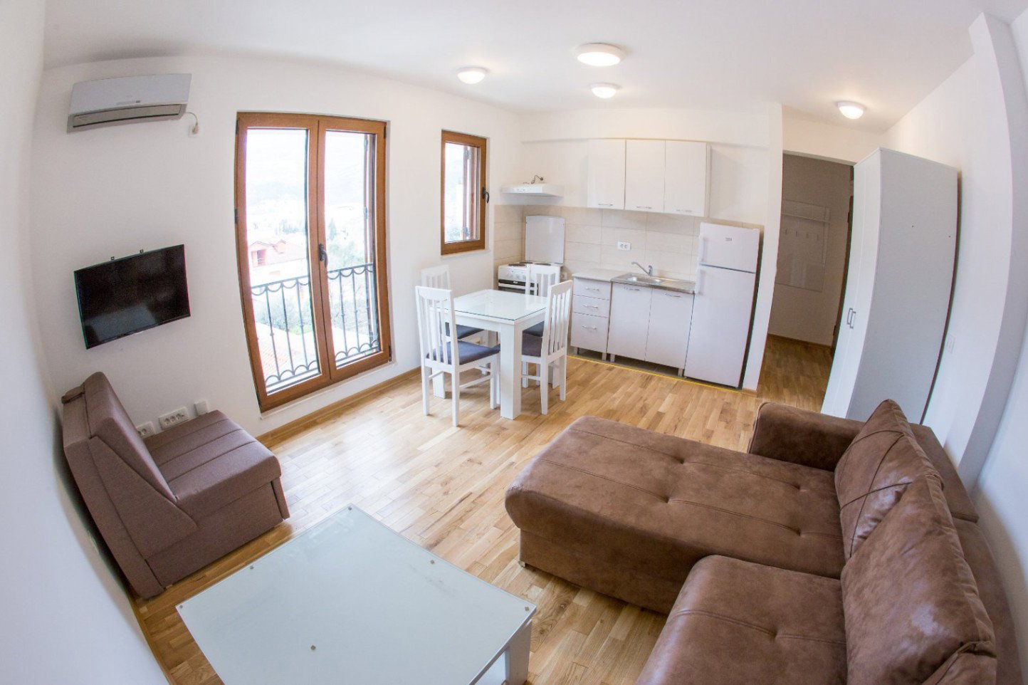 Rent - Apartment Budva, Gospoština
