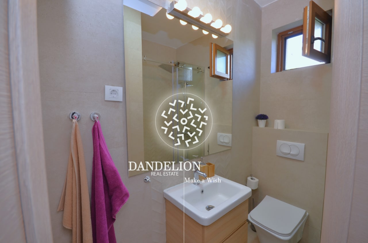6267ed65-cba5-4db6-a9ff-3178edddfcf7.jpg