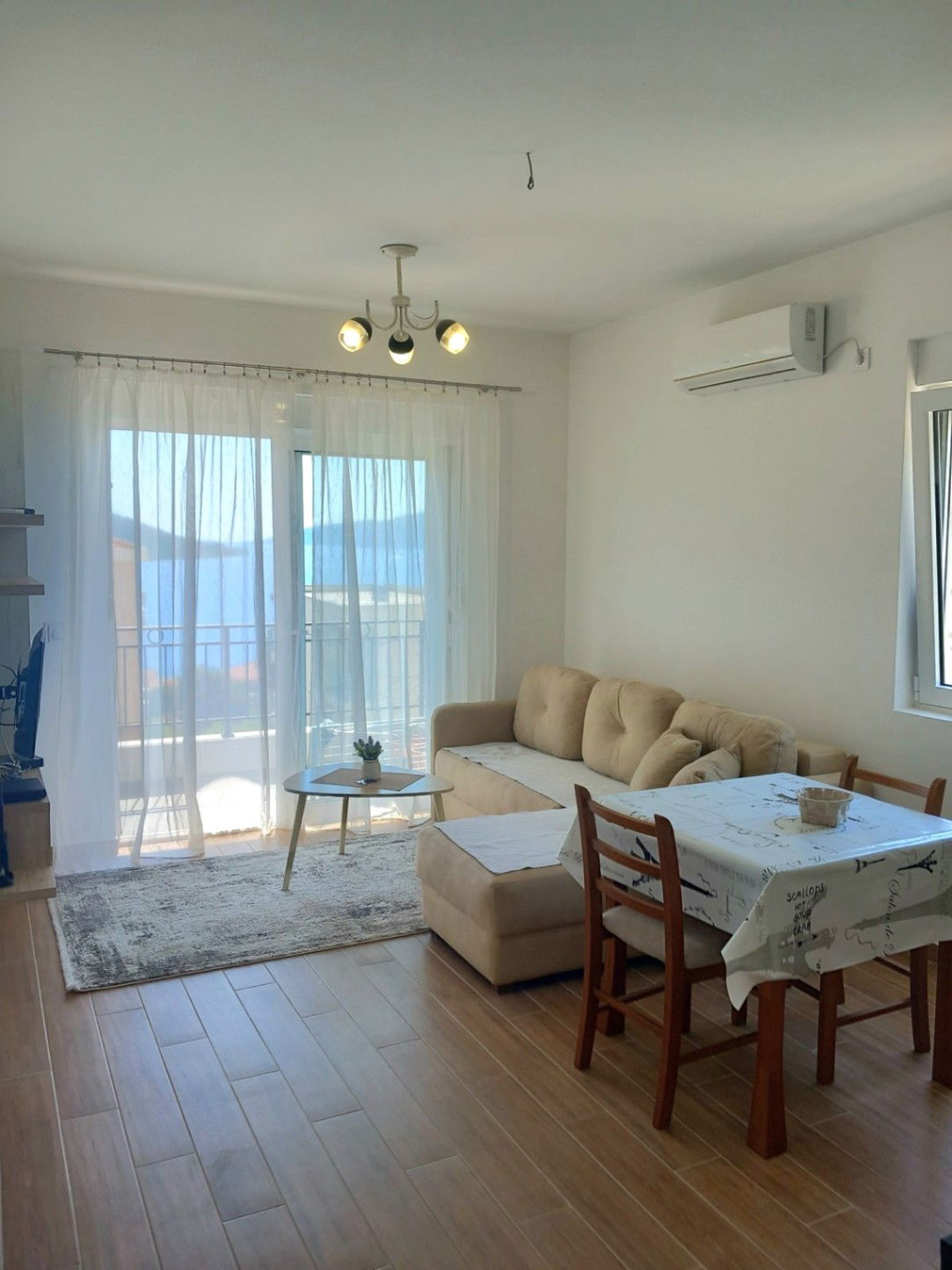 Оренда - Квартира Herceg Novi, Kumbor