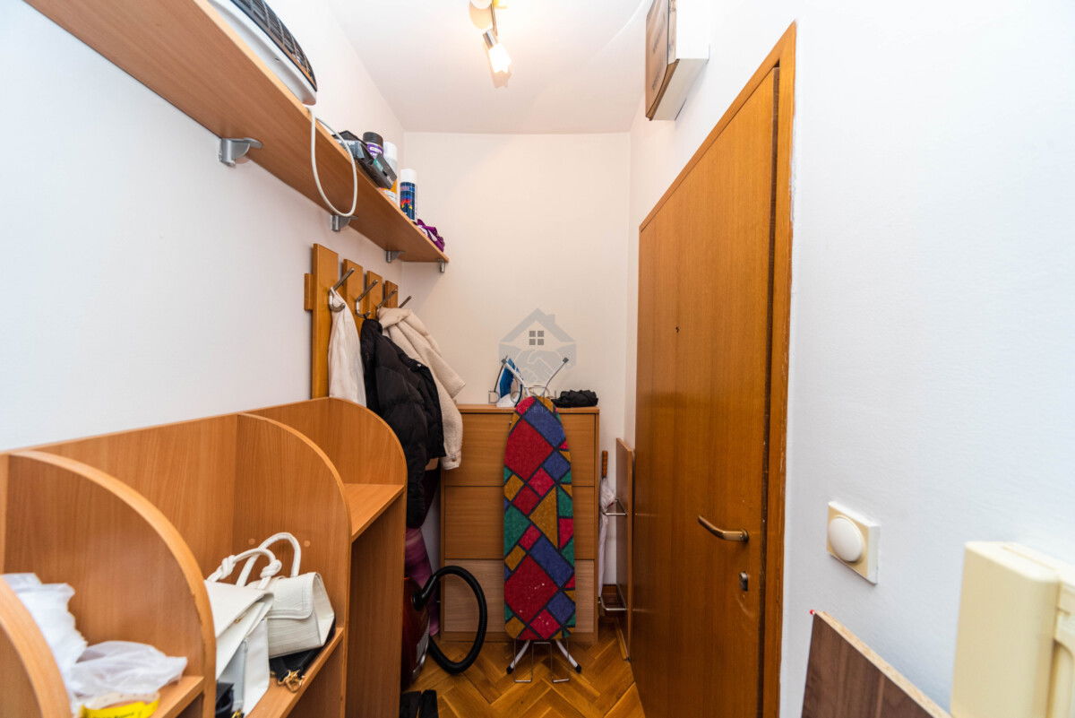 63abaf6a-9203-4f07-b70b-c249970d5357.jpg