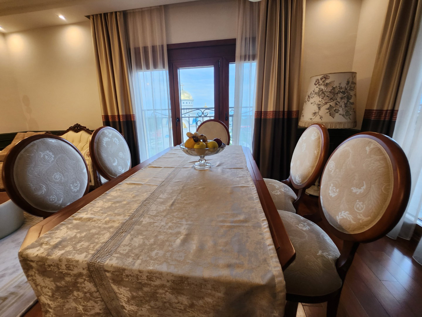 63fb2795-2eaf-4500-8873-1bb3f4a0c6b5.jpg