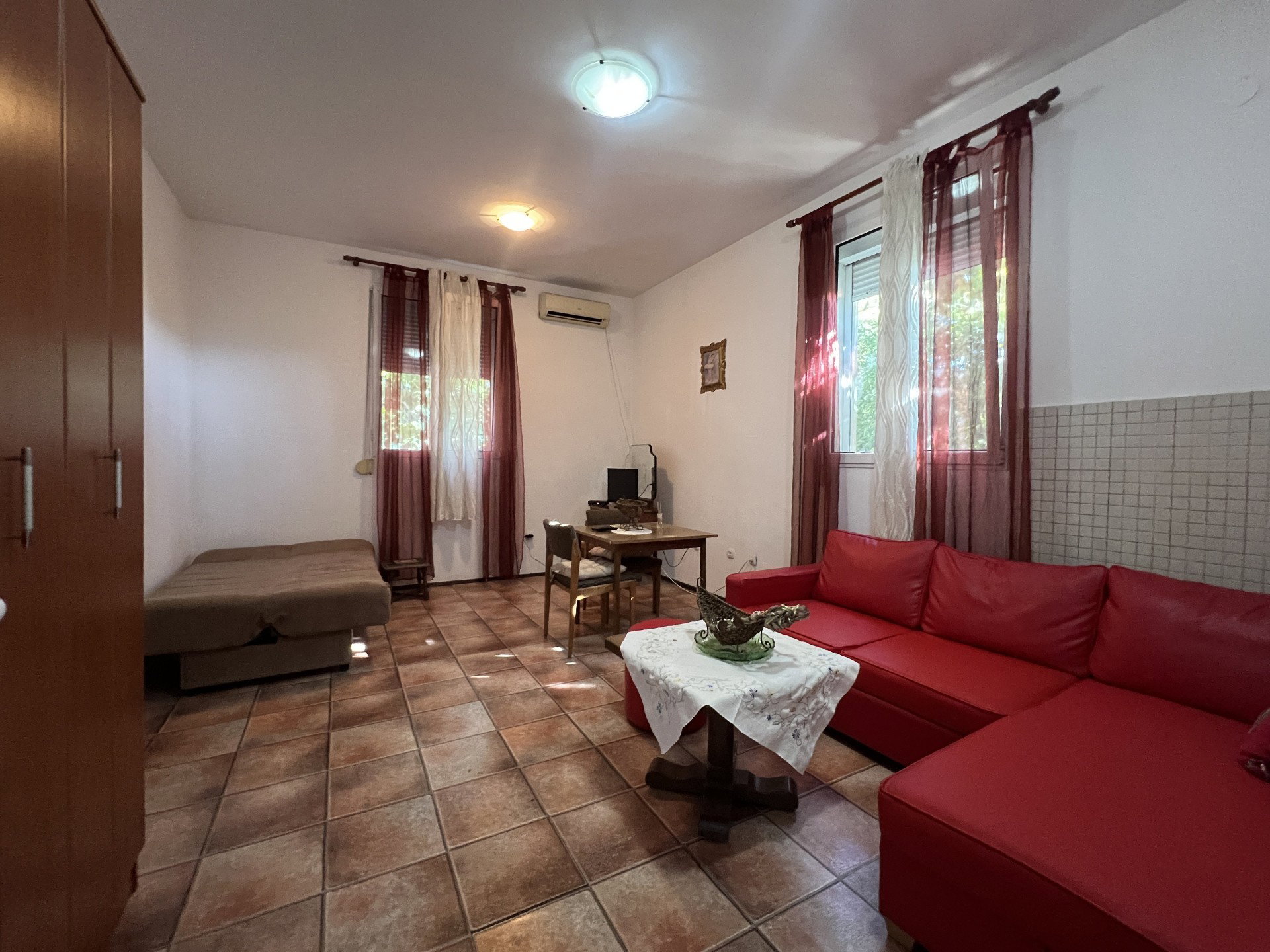 Оренда - Квартира Podgorica, Tološi