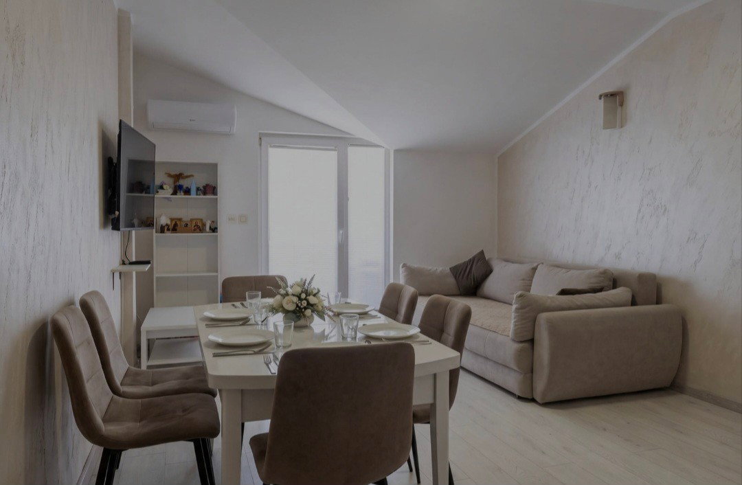 Продаж - Квартира Herceg Novi, Igalo