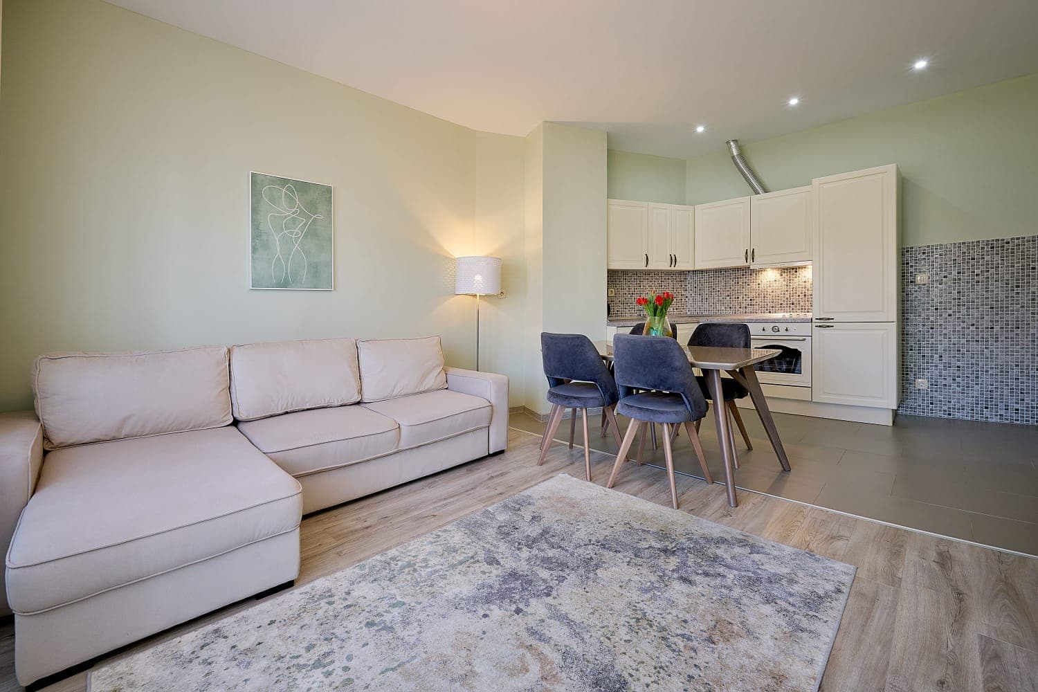 Продаж - Квартира Budva, Bečići