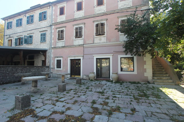 Prodaja - Kuća Kotor, Muo