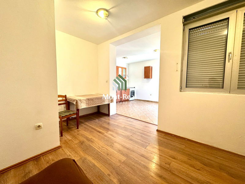 Продаж - Квартира Tivat, Centar