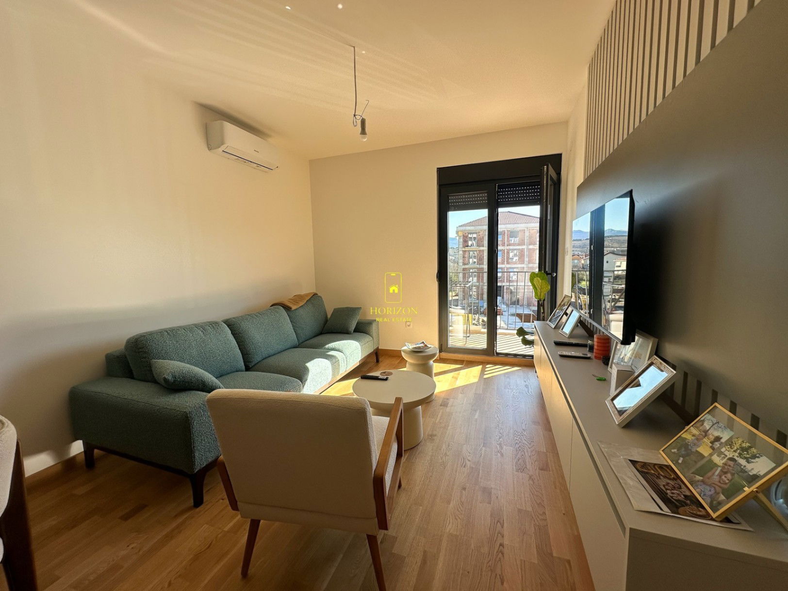 Продаж - Квартира Podgorica, Tološi