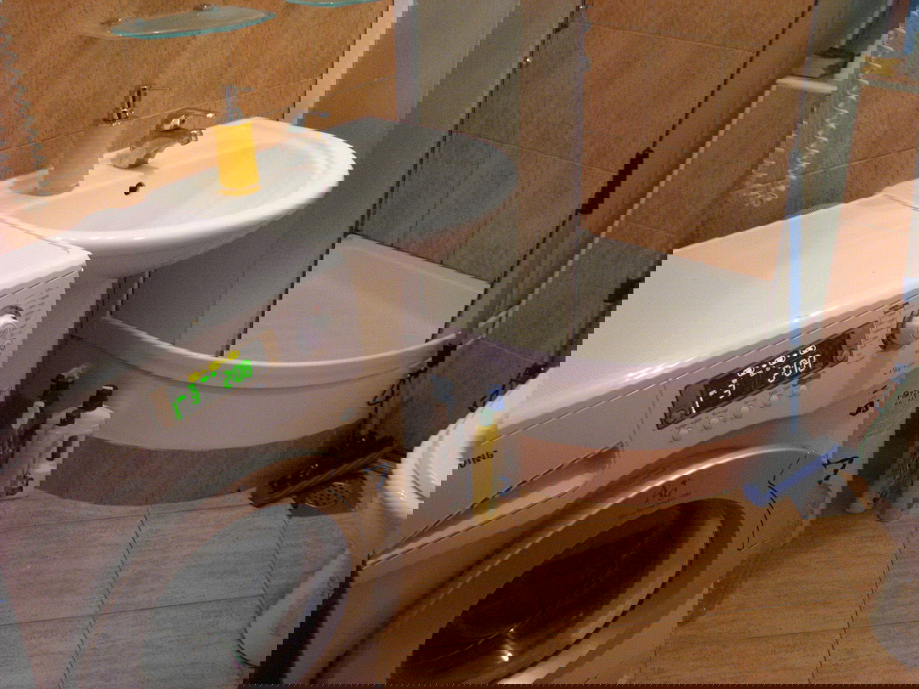 679ac6a9-8ee3-45ba-a521-0c6be83616cd.jpg