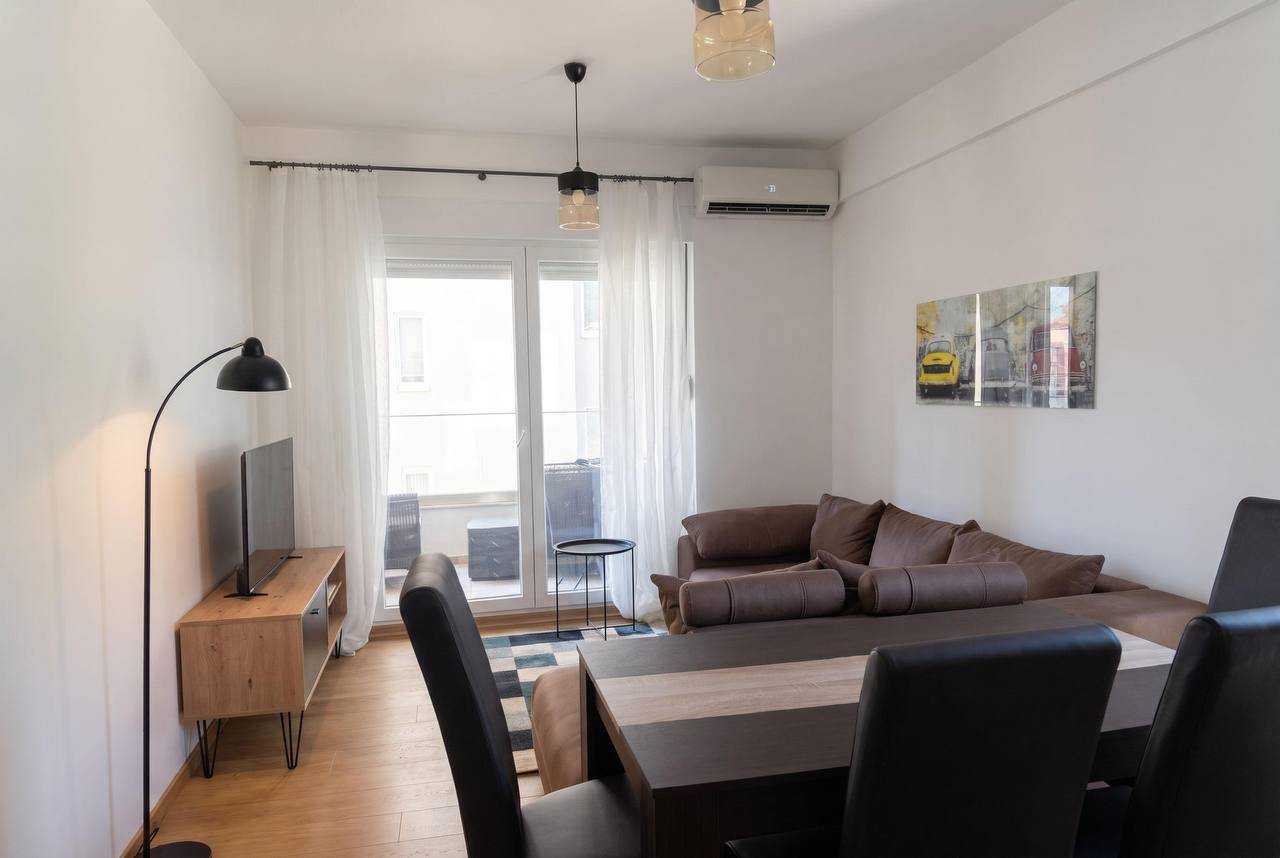 Rent - Apartment Budva, Podmaine