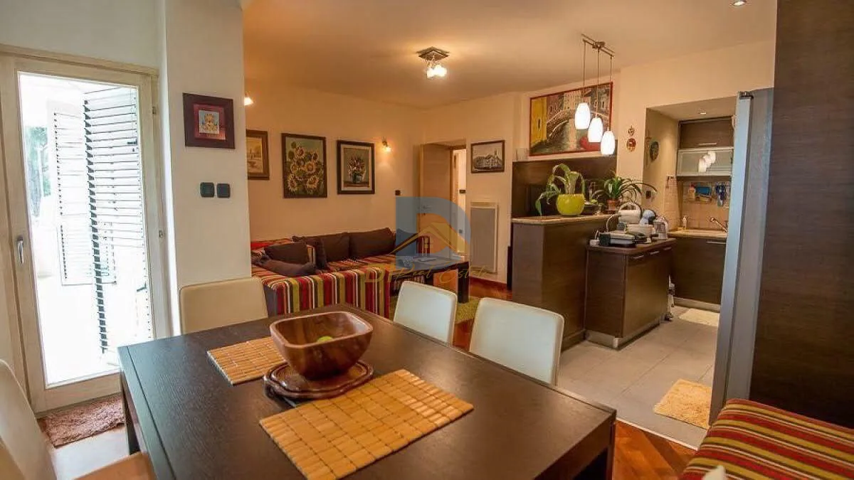 Продаж - Квартира Tivat, Centar