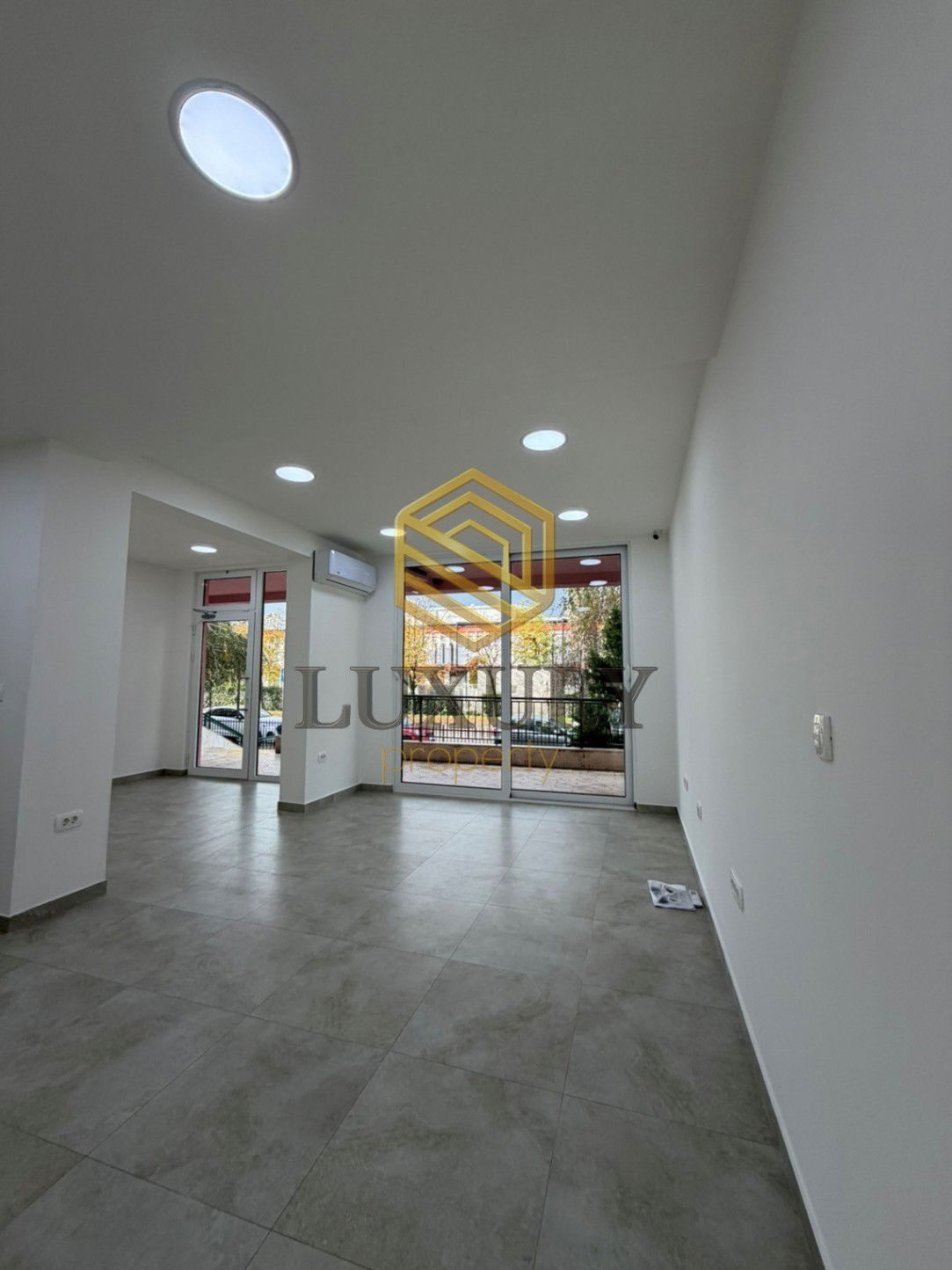 Rent - Office space Podgorica, Iza Delte