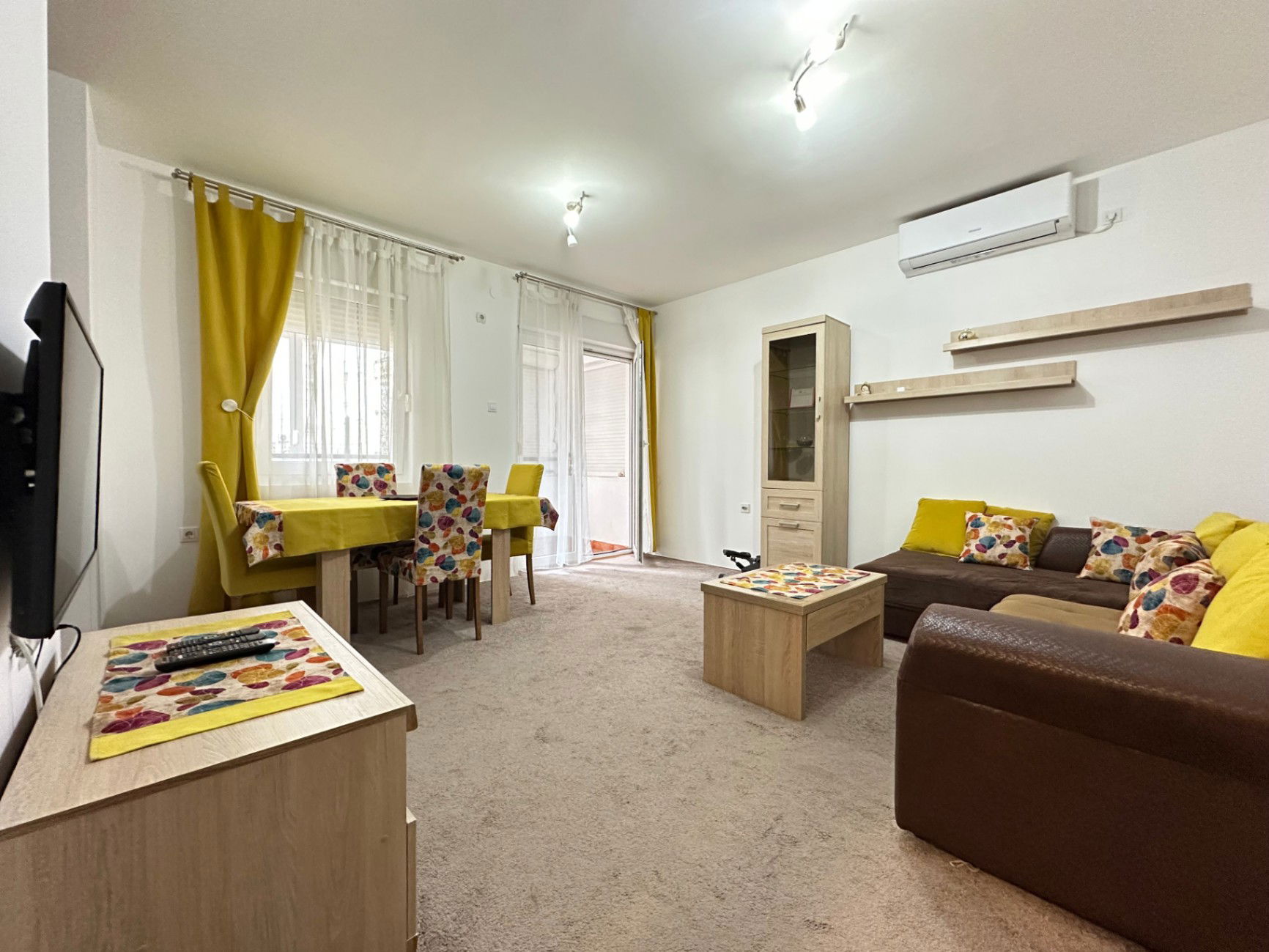 Rent - Apartment Podgorica, Blok 9