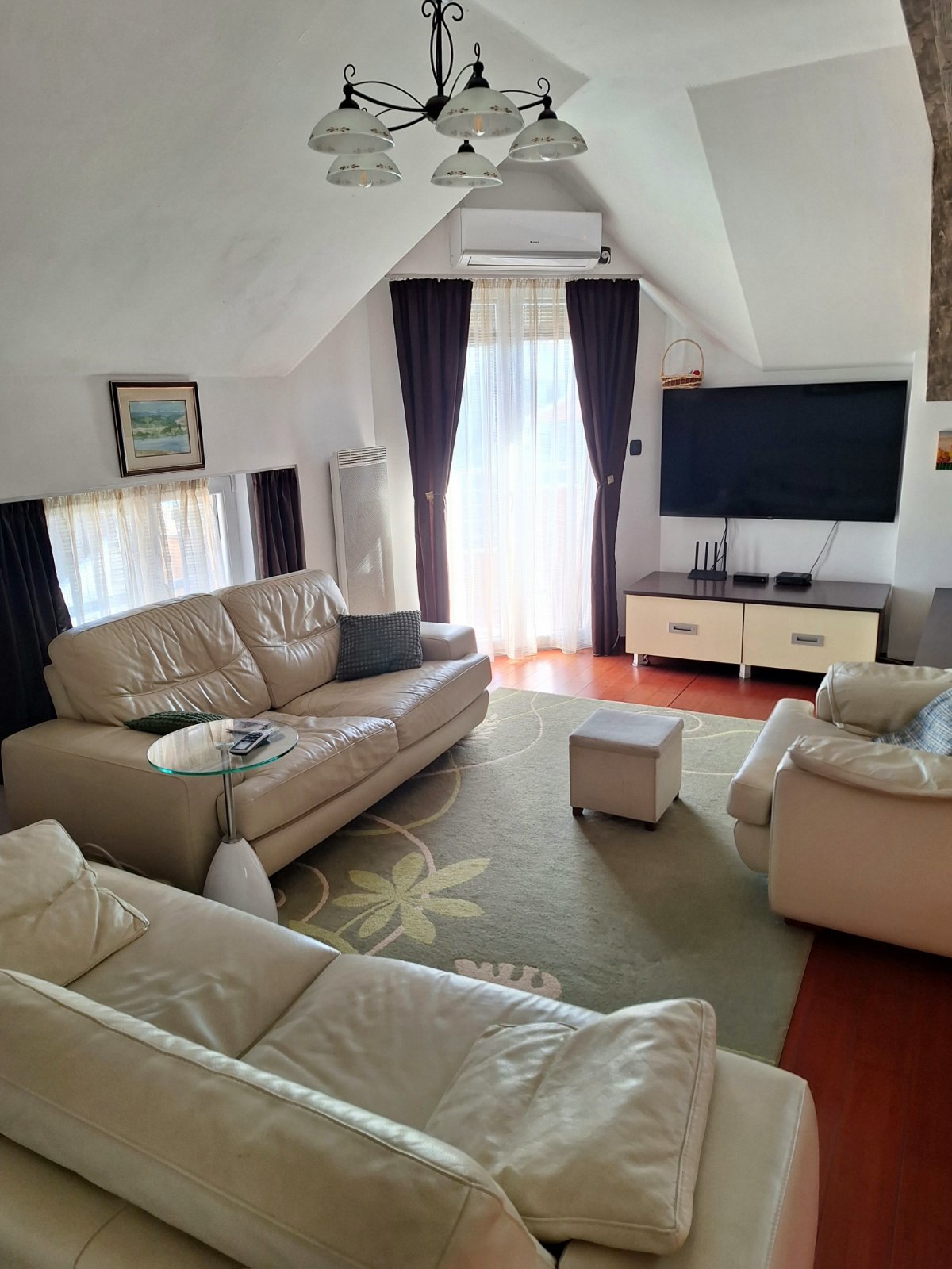 Продаж - Квартира Podgorica, Stari Aerodrom