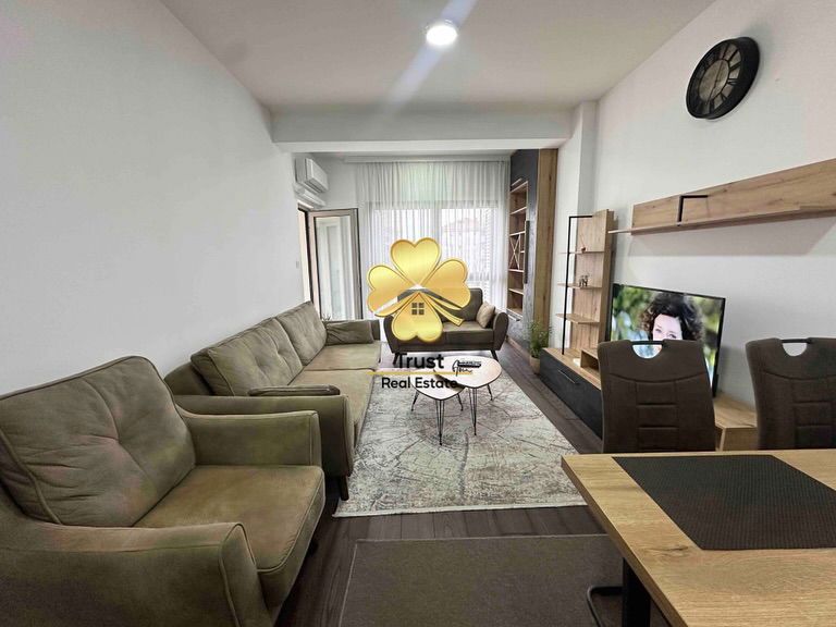 Izdavanje - Stan Podgorica, Vezirov Most