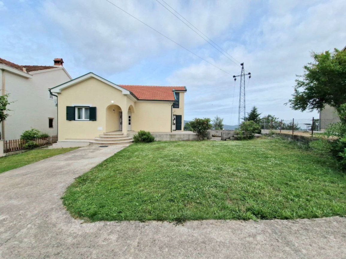 Izdavanje - Kuća Herceg Novi, Herceg Novi