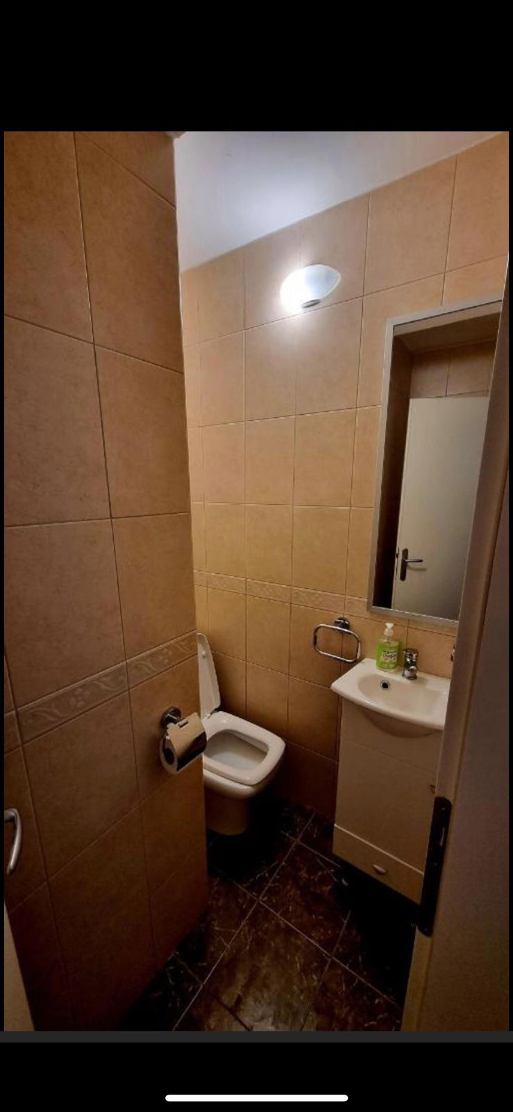 6d684b03-50bd-4d9a-9bf8-457cb0fd5b3e.jpg