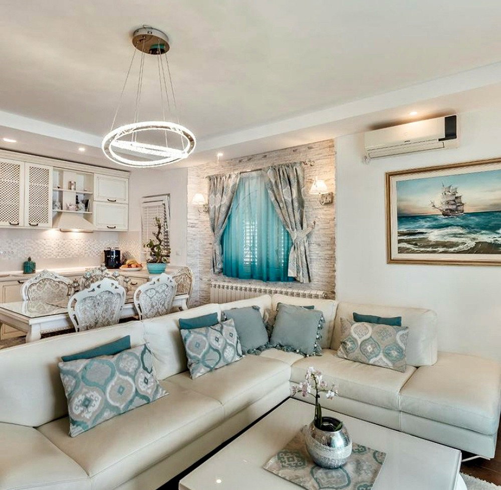 Продаж - Квартира Herceg Novi, Đenovići