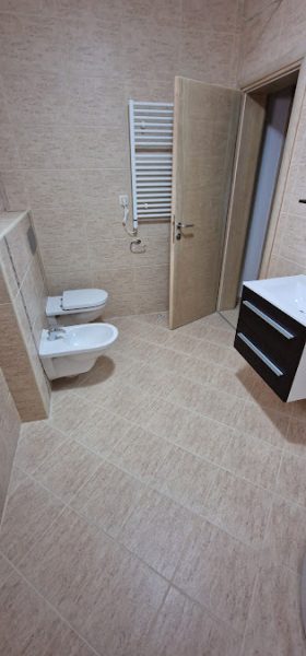 6decbb39-68b9-42e4-93ae-f143787edf3f.jpg