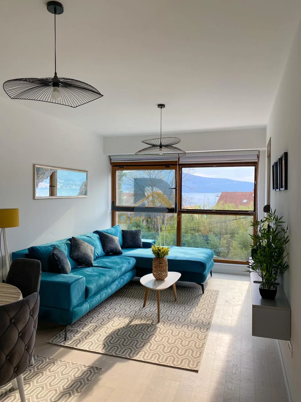 Продажа - Квартира Tivat, Donja Lastva