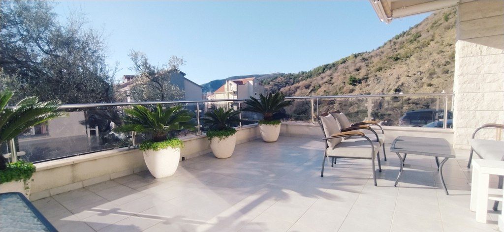 Sale - Apartment Budva, Bečići