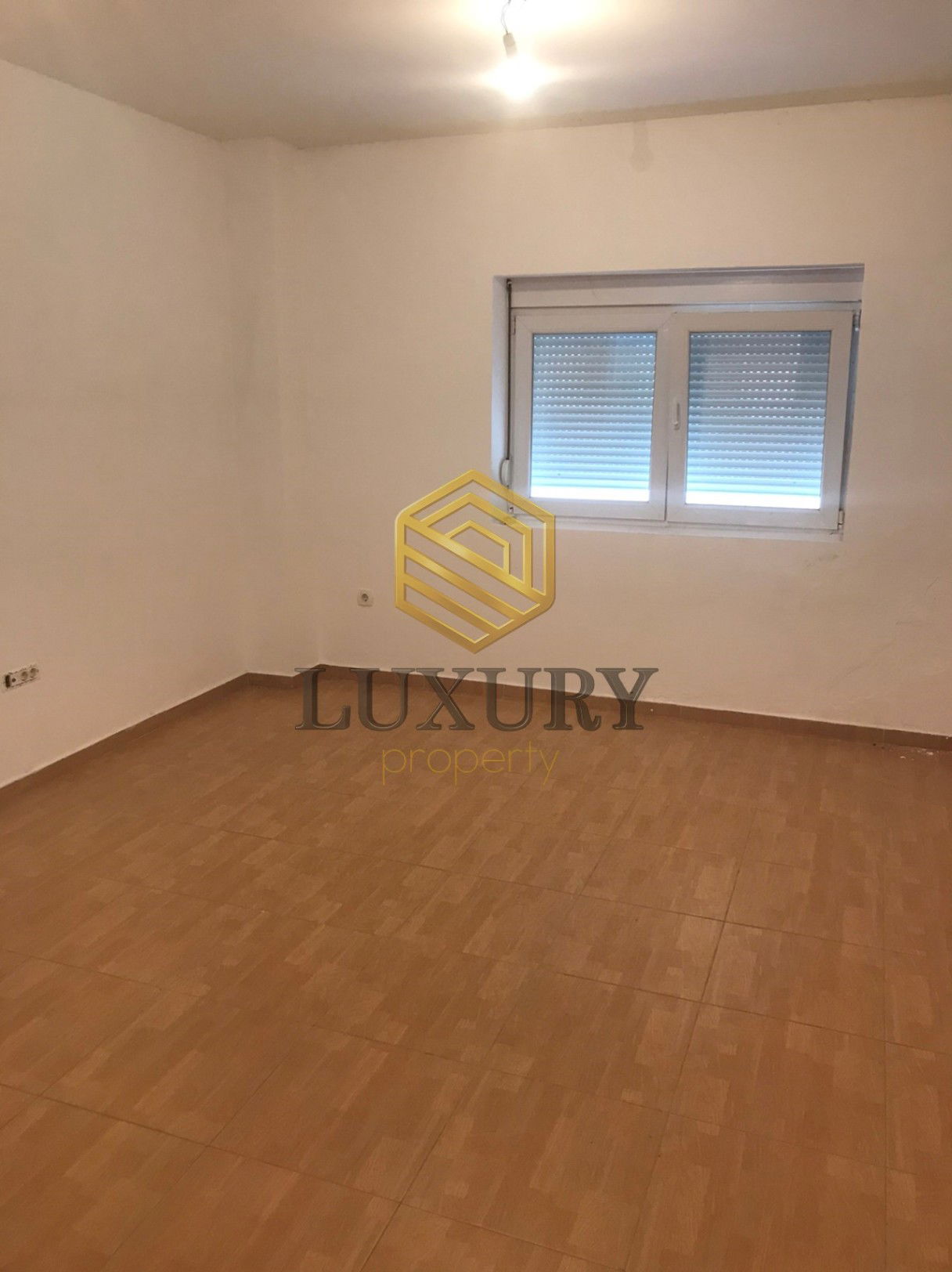 Оренда - Офісне приміщення Podgorica, Drac