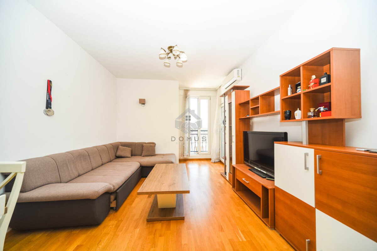 Продаж - Квартира Podgorica, Stari Aerodrom