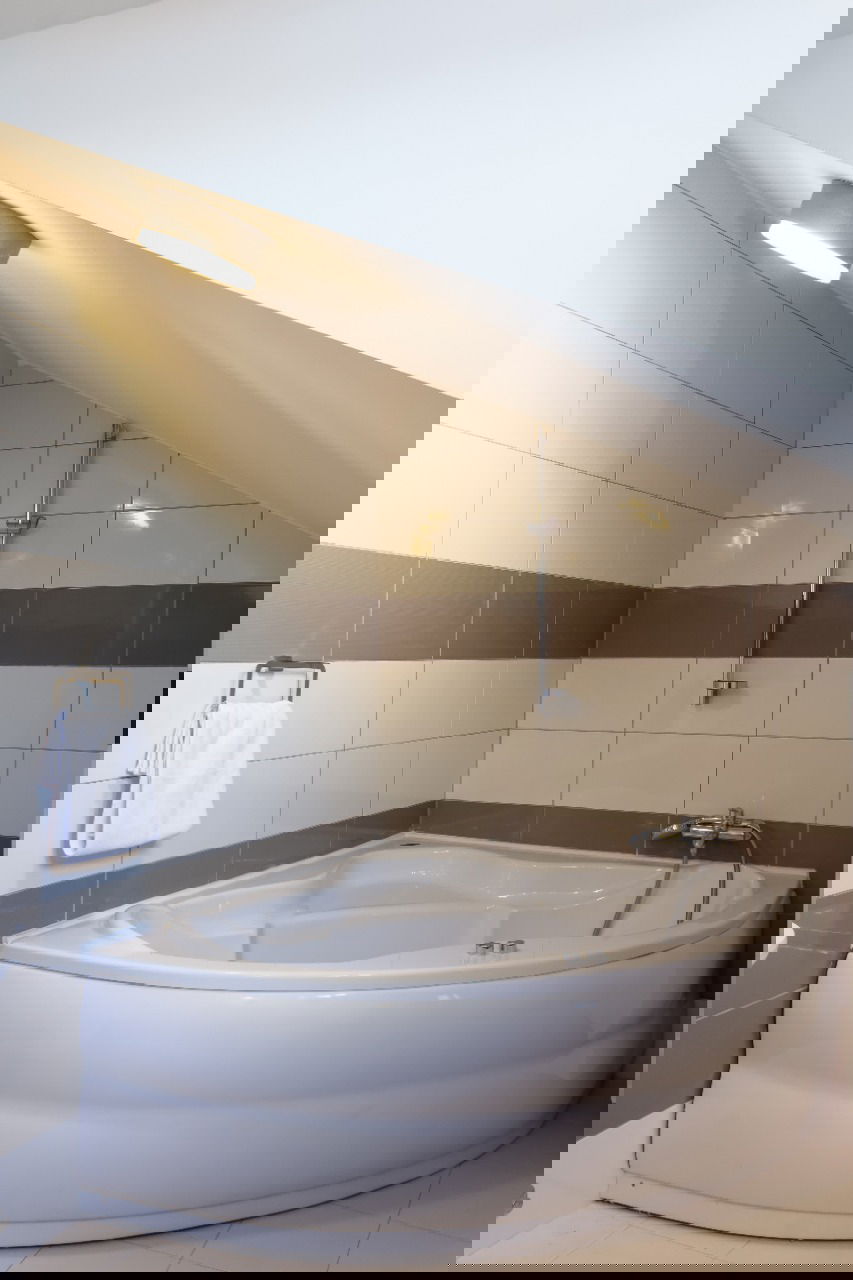 7036e21c-ac5a-468c-9629-56e19bf32e18.jpeg