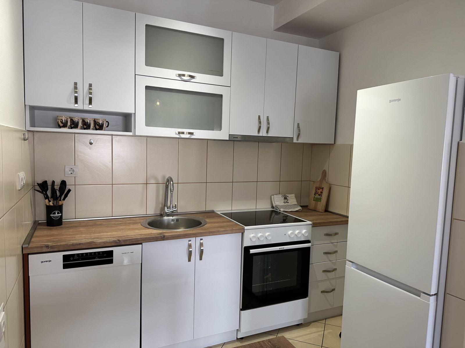 709385a4-e330-4e46-8000-49deed9a47c5.jpg