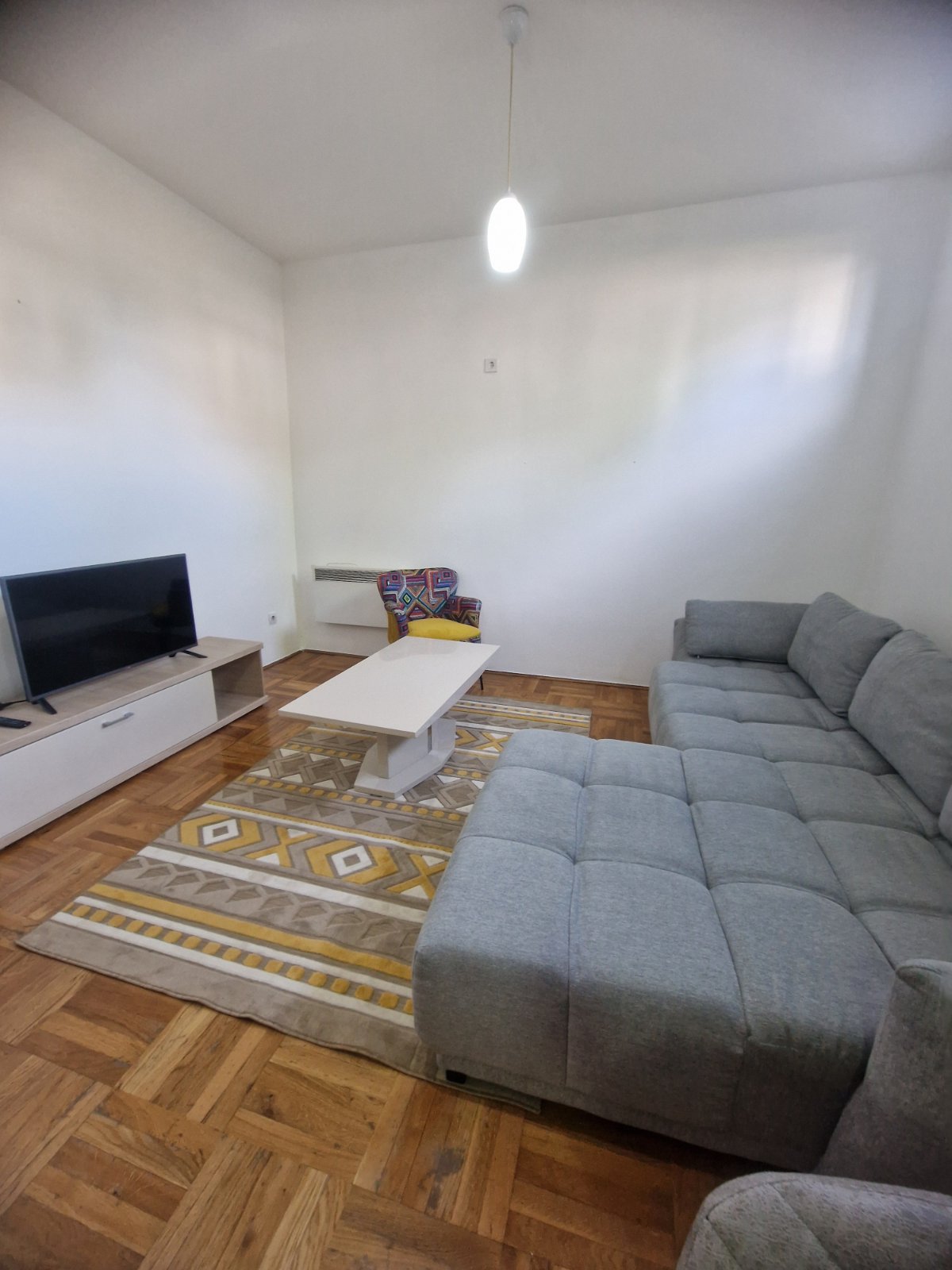 Оренда - Квартира Podgorica, Blok 9