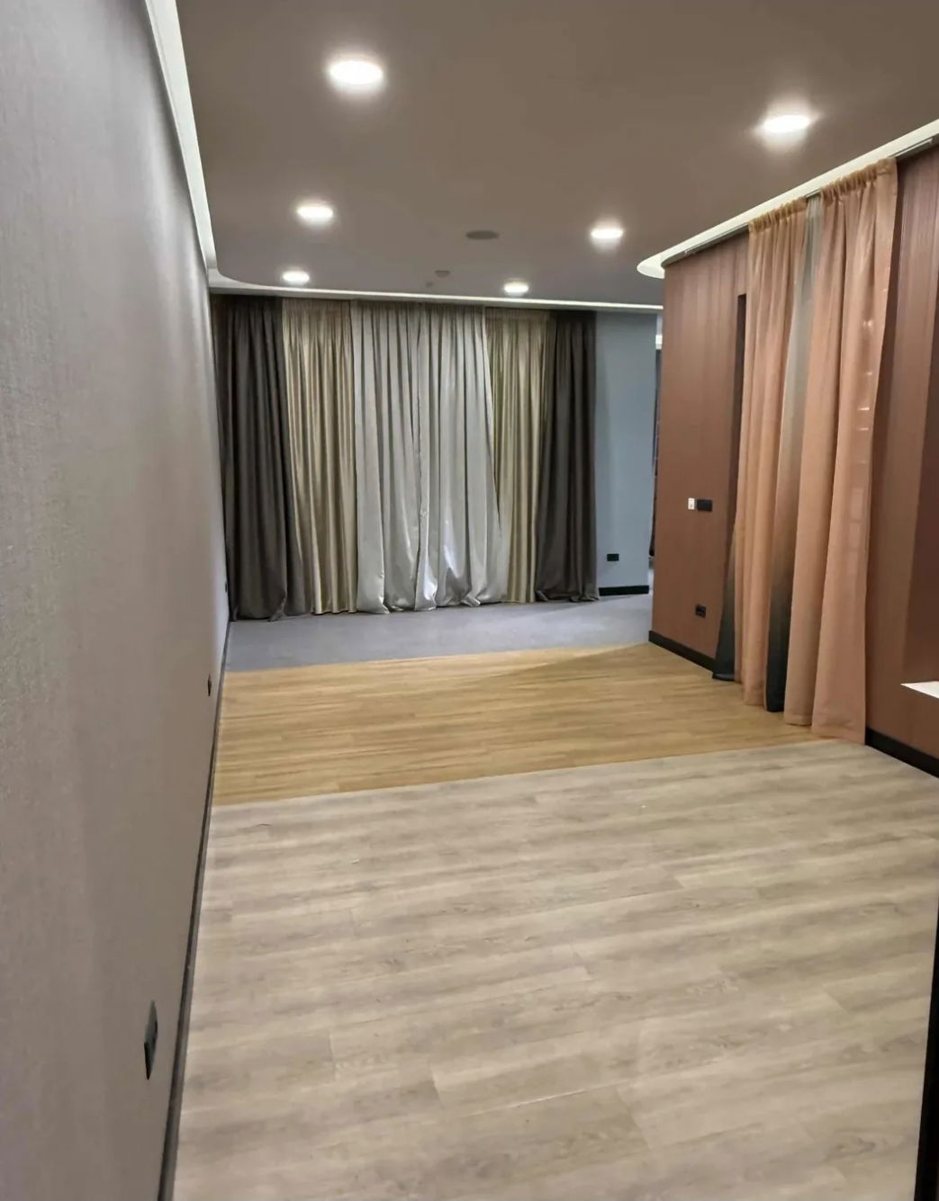 Оренда - Офісне приміщення Podgorica, Zabjelo