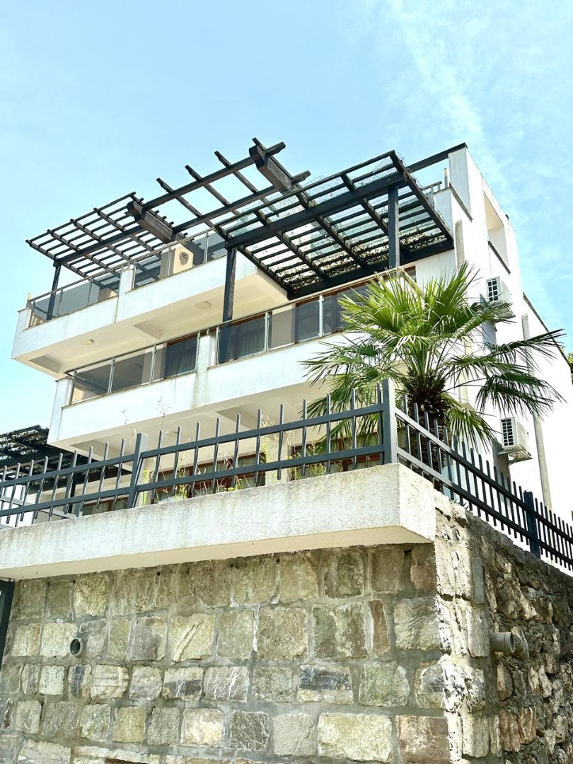 Sale - House Bar, Utjeha