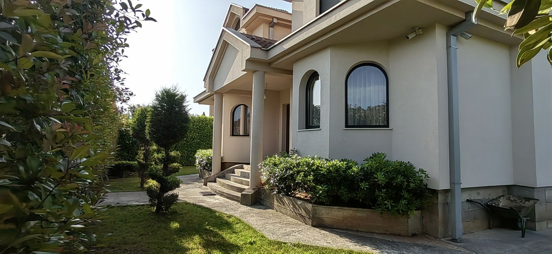 Продаж - Будинок Podgorica, Zagorič