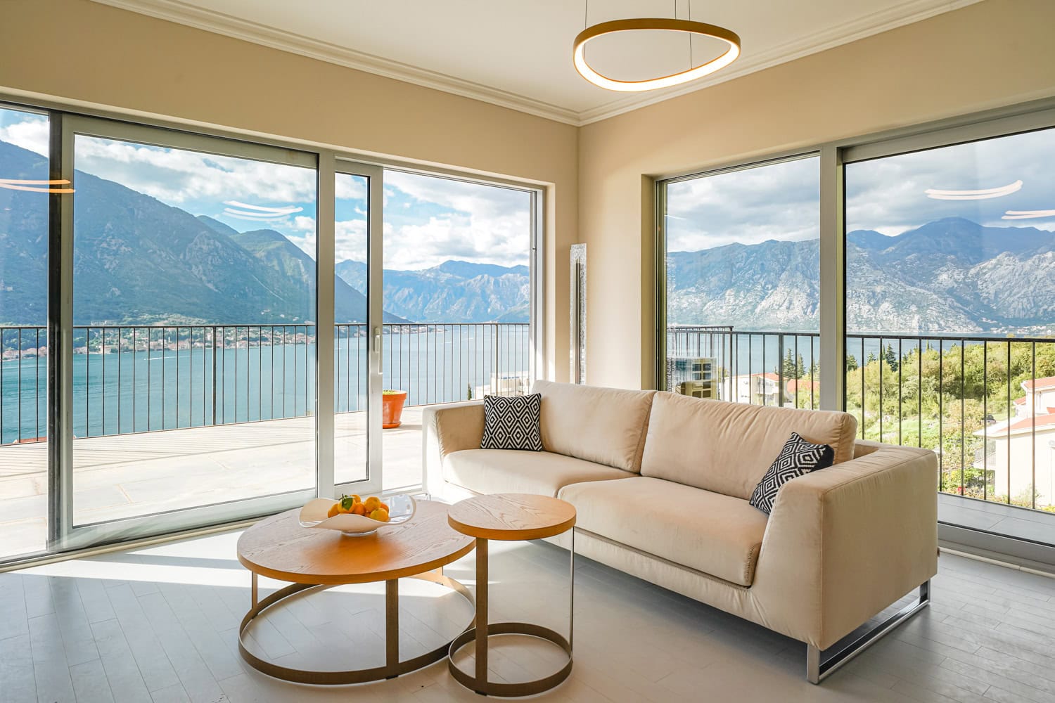 Продажа - Квартира Kotor, Dobrota