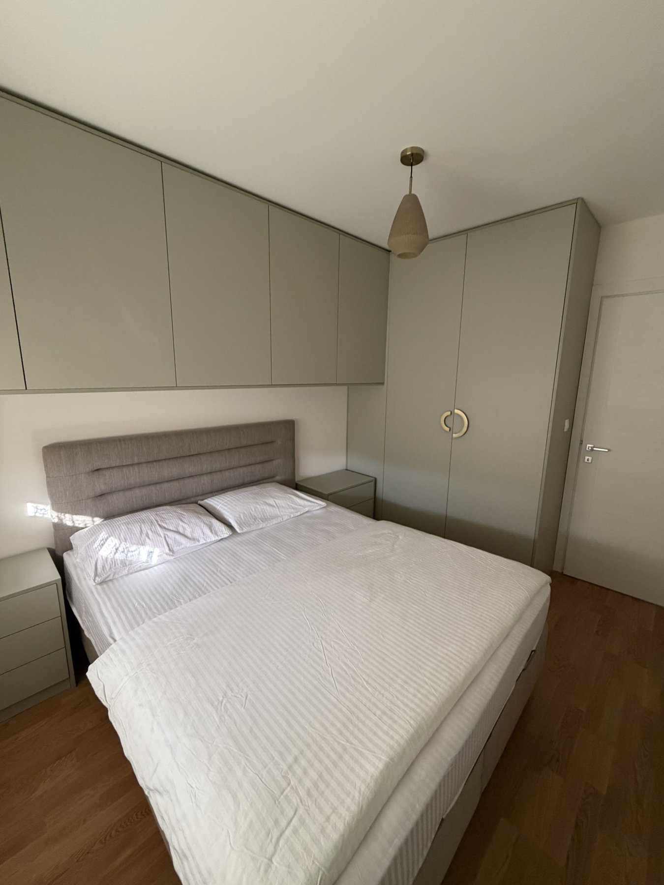 7739d897-5ea7-4356-8ce1-e2dbd8c2d329.jpg