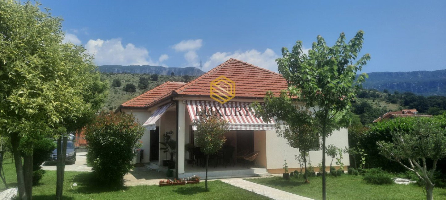 Izdavanje - Kuća Danilovgrad, Martinići