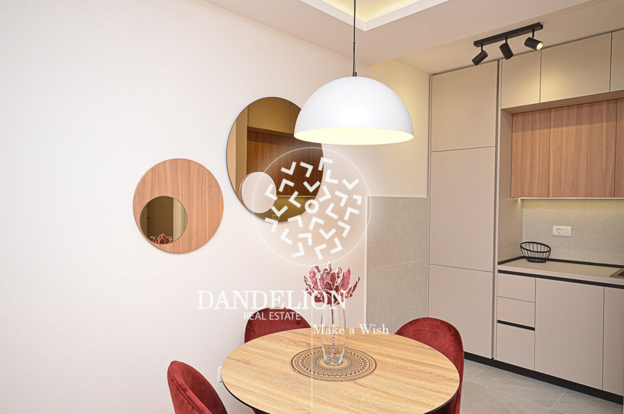 79abdd80-9466-4424-bfba-366e93abb7f7.jpg