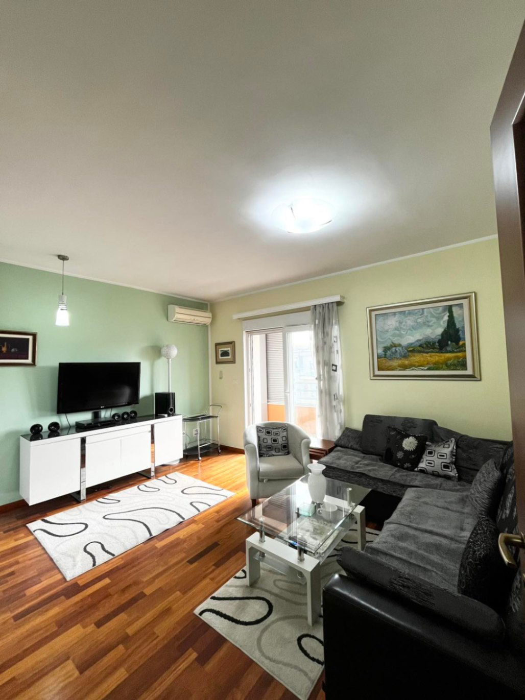 Оренда - Квартира Podgorica, City Kvart