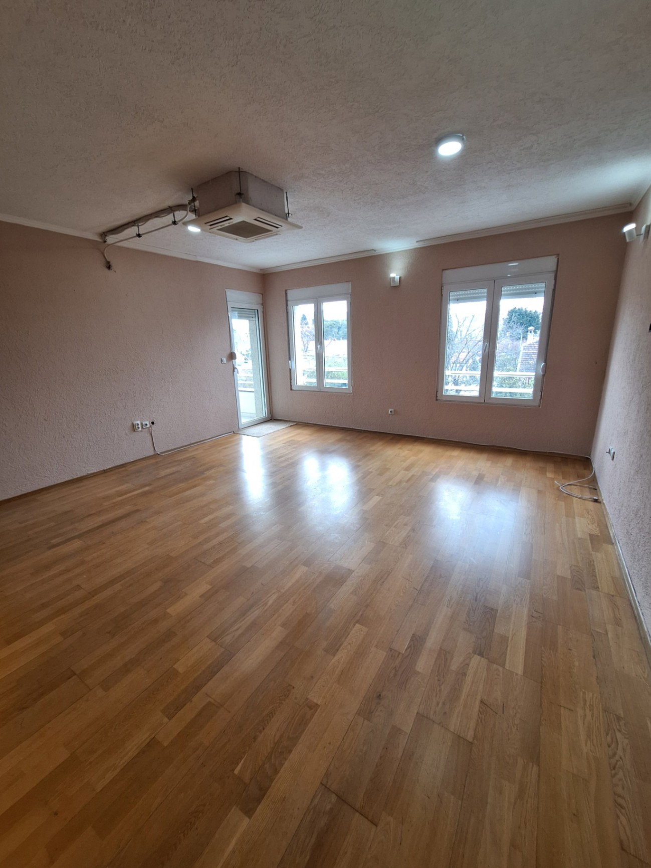 Kiralık - Daire Podgorica, Zabjelo