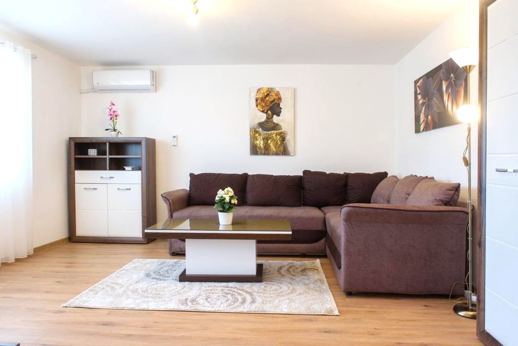 Rent - Apartment Tivat, Ostalo